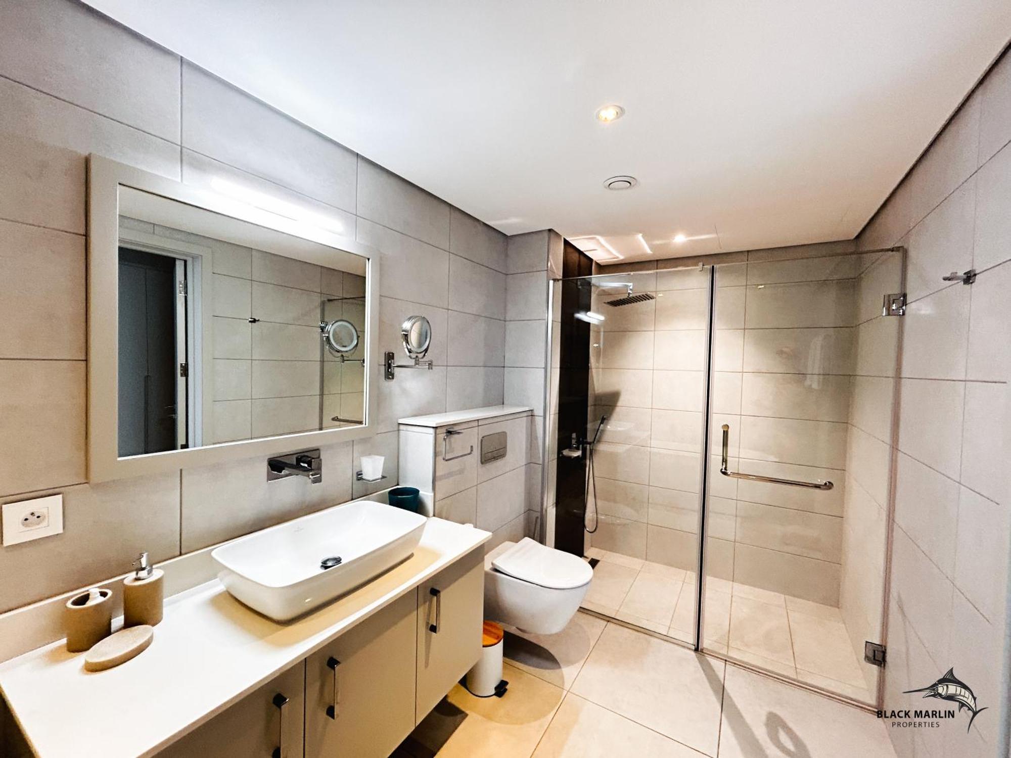 Black Marlin Apartments Pereybere Beach Екстериор снимка