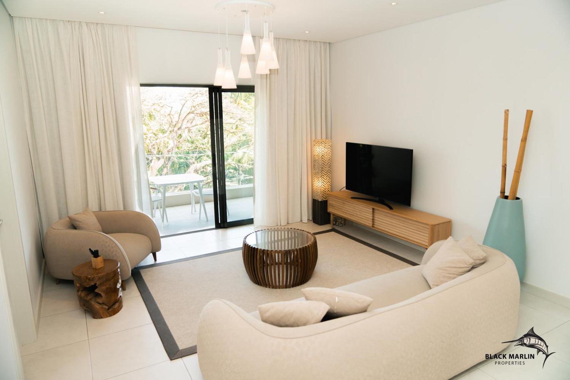 Black Marlin Apartments Pereybere Beach Екстериор снимка